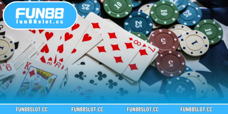 Đánh Phỏm Là Gì? Những Hướng Dẫn Chi Tiết Cùng Fun88 3 Tạo phỏm, ăn bài và bốc bài đúng cách giúp tối ưu chiến thuật